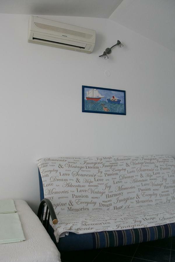 Apartmani Herceg Karlobag Zewnętrze zdjęcie